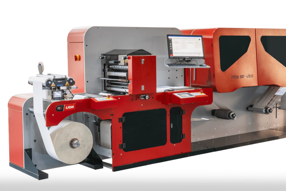 Liono2 New Solution NS Lion integrated label coating, printing and finishing system powered by Memjet.